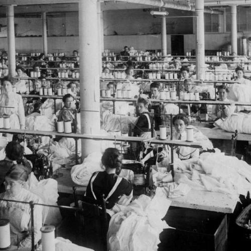 collar-workers-cluett-peabody-co-around-1890-in-troy-ny.jpg