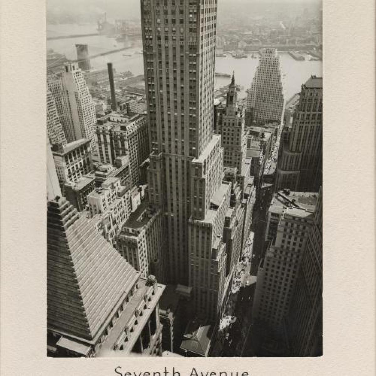 洋書 Changing New York Berenice Abbott Changing New York. Photographs by Berenice Abbott. 1939. Cloth