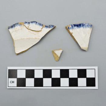 Shell-edged Ceramics